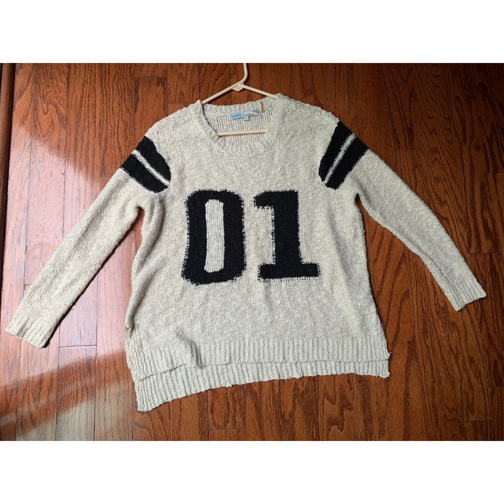 Cecico Graphic Women's Sweater Size S
